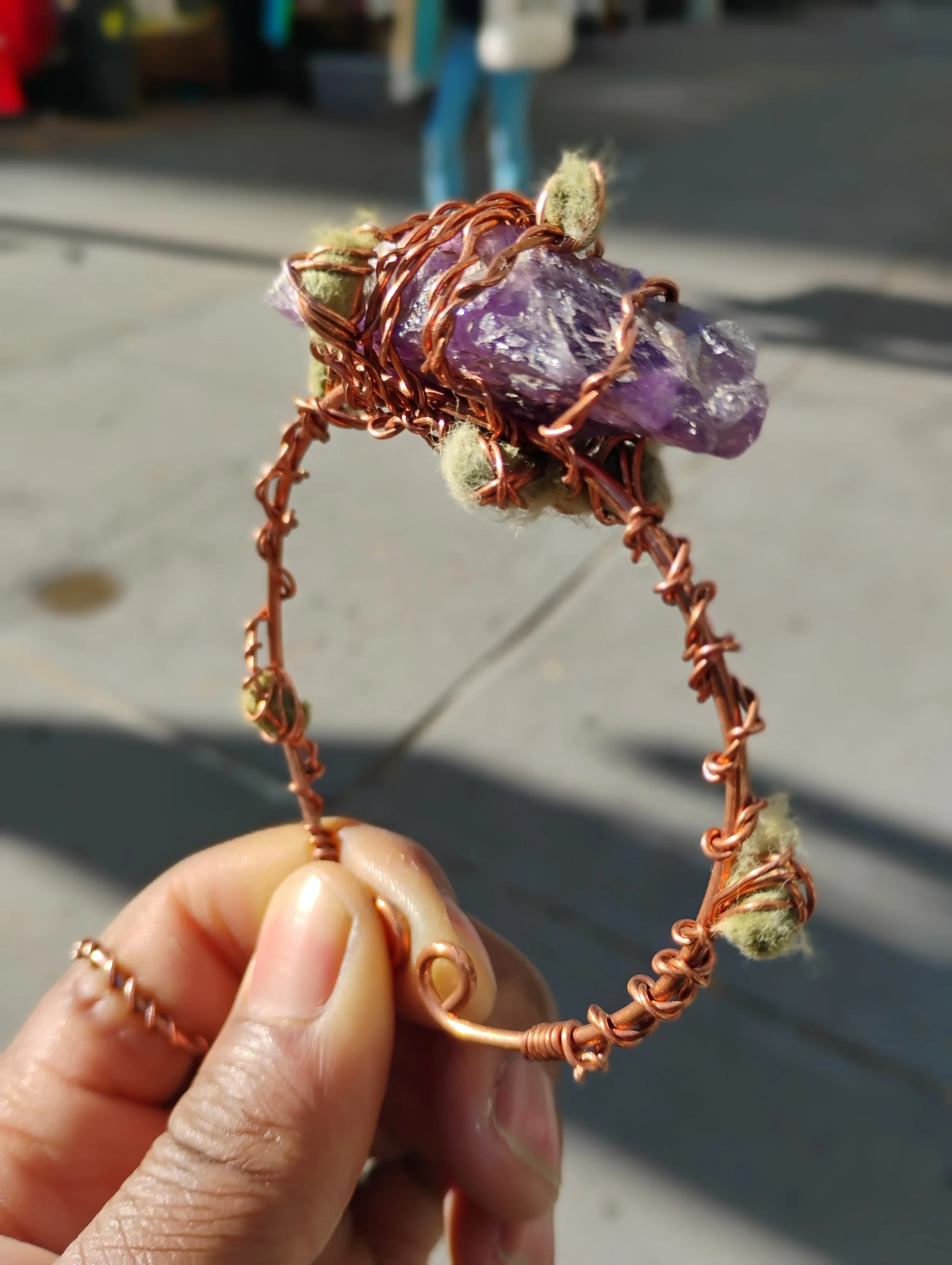 Amethyst Green Cotton Seed Bracelet ©
