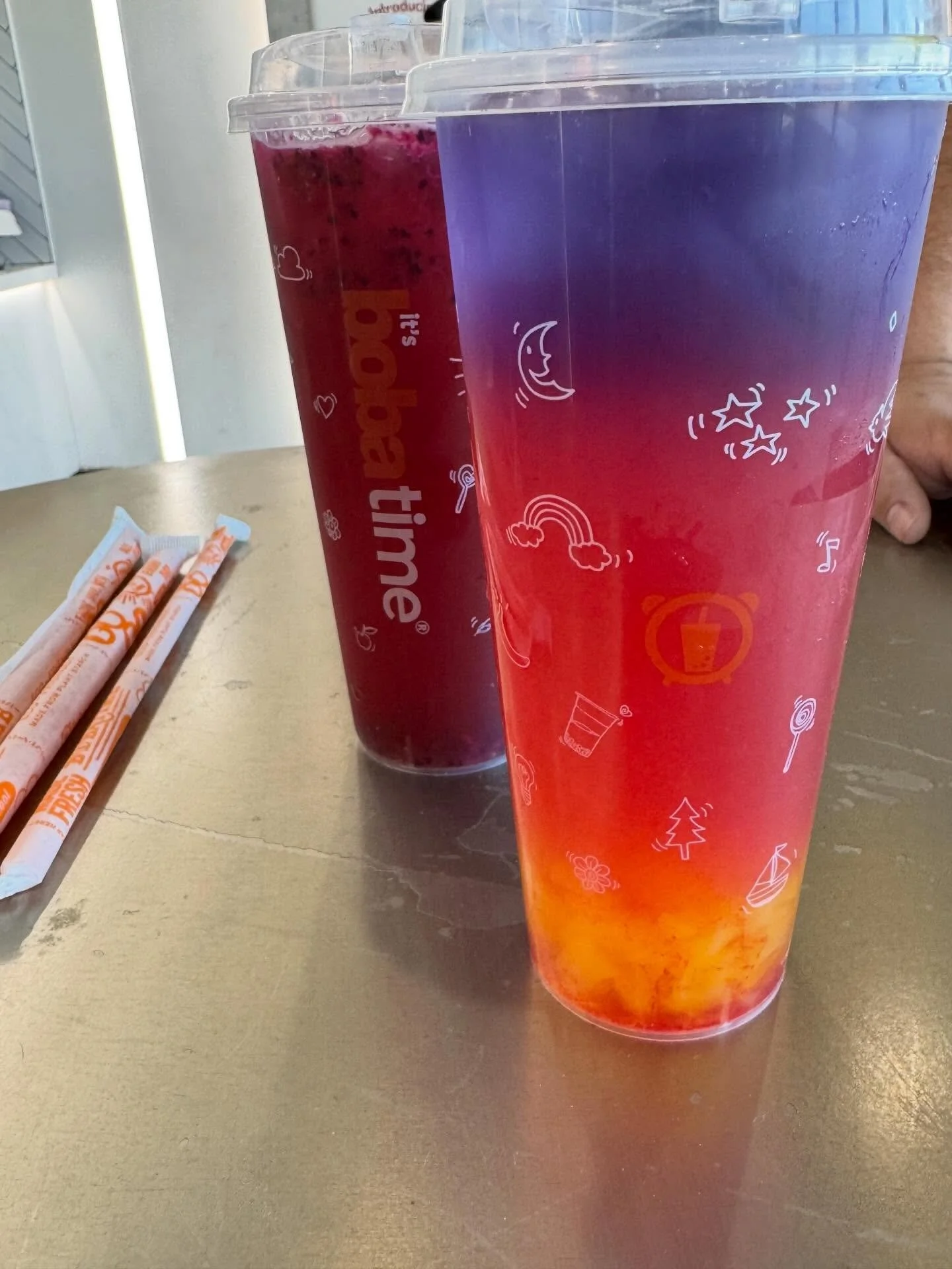When you do hard things you deserve a reward.
@alyx.jazwa and I got It&rsquo;s Boba Time