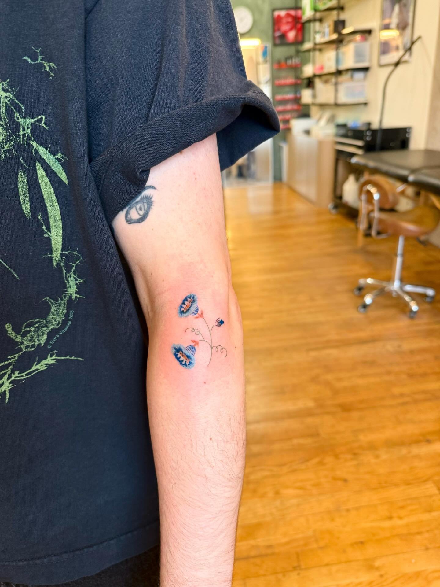 Cutie patootie blue flower 🛝🫐⭐️