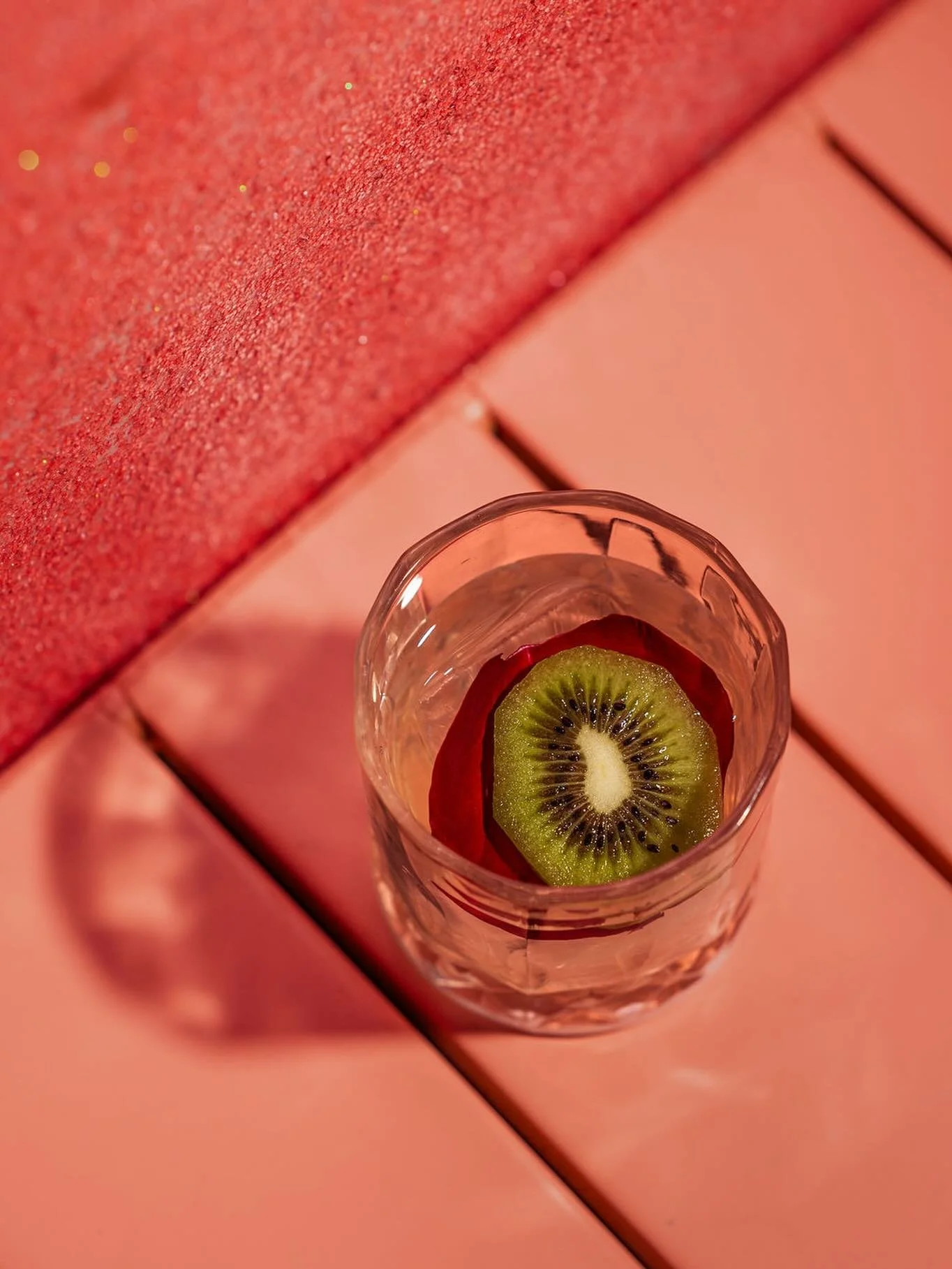 ✨Kiwi Rose✨ tequila, kiwi syrup, lime, rose water, clarified with greek yogurt + whole milk

Downtown is the place to be tonight! It&rsquo;s First Friday! We open at 5pm and will be slinging drinks until midnight. 

Checkout the soul spots from @brag