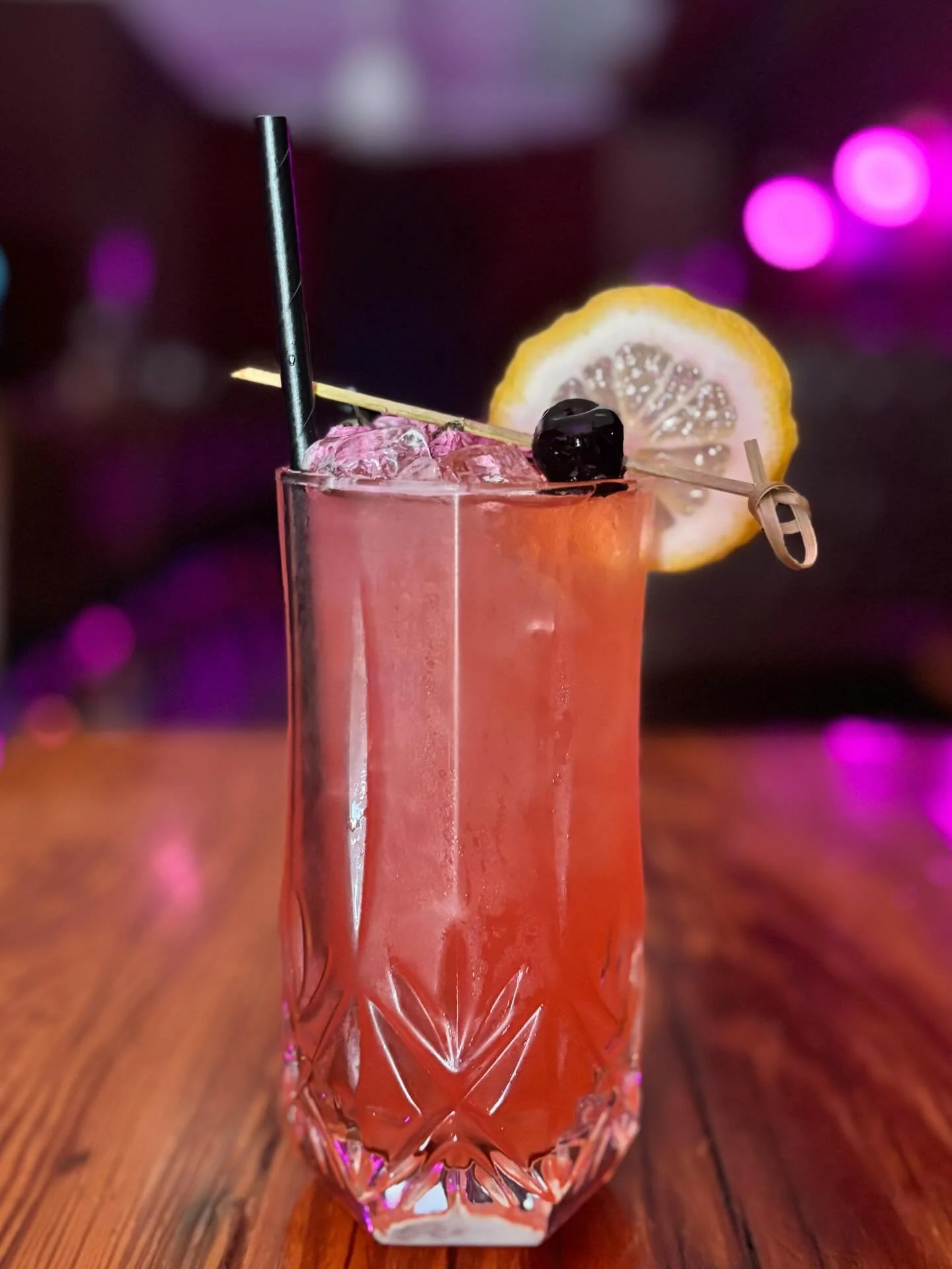 🌸Pink Drink Specials🌸 Introducing our first pink cocktail, Amelia, named for the beach we go with our family. It tastes like Cherry Blossom season feels, tart, sweet, and refreshing. 

Amelia
white rum, coconut , rose + cherry shrub, lemon, soda

C