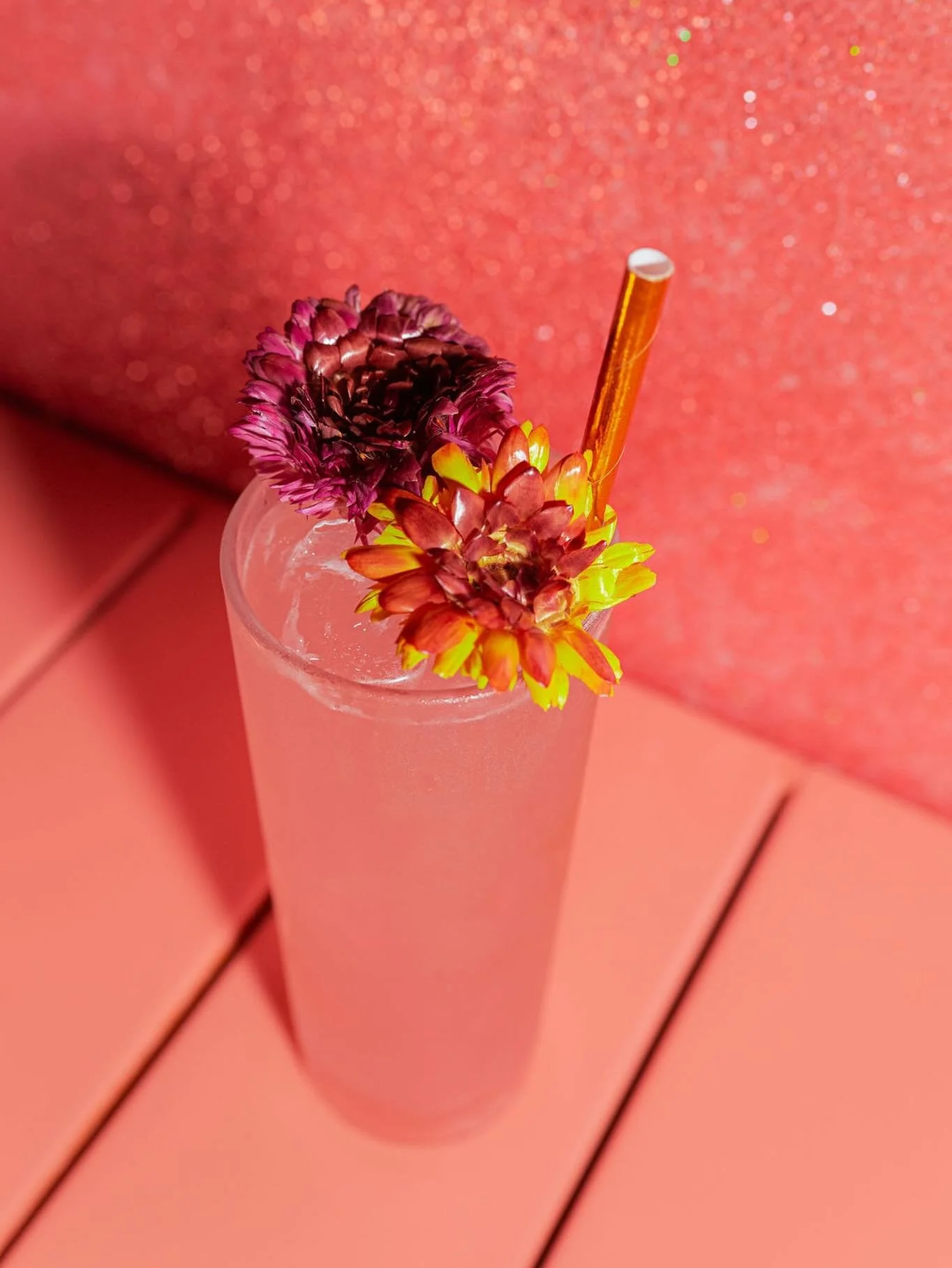 ✨Among the Wildflowers✨
tequila, chamomile + lavender syrup, lemon, house made vanilla + pink peppercorn bitters

You belong among the {downtown} wildflowers tonight, on our patio 5pm to 12am 

📷 @stephncook #downtownmacon @downtownmaconga @visitmac