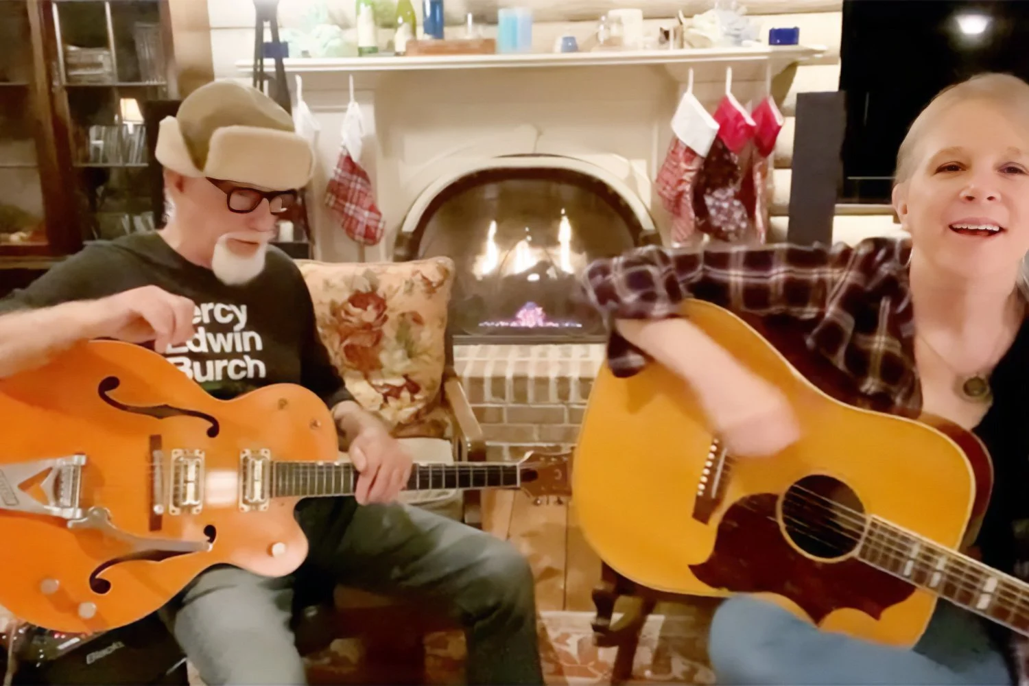 VIDEO: Happy Holidays!! “Everyday is Christmas”