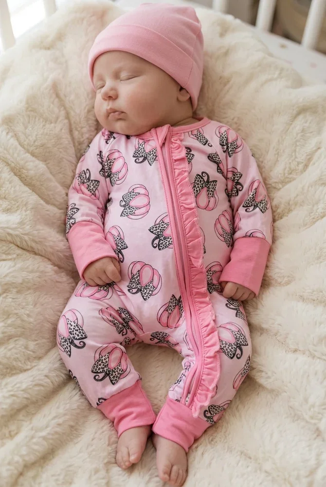 pumpkin cheetah sleeper 1.webp