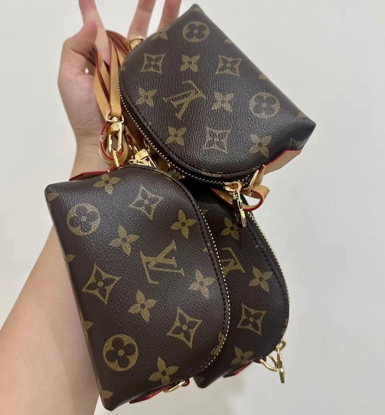 L-v- Wristlet