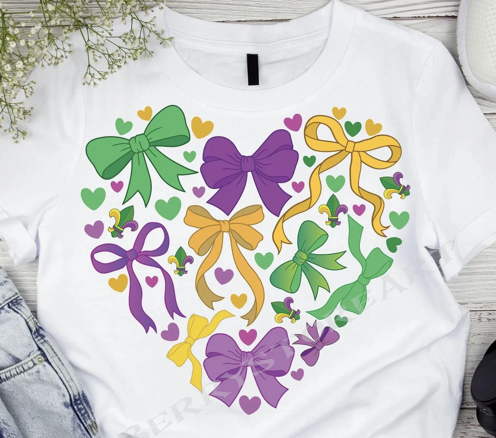 Mardi Gras Bow Heart