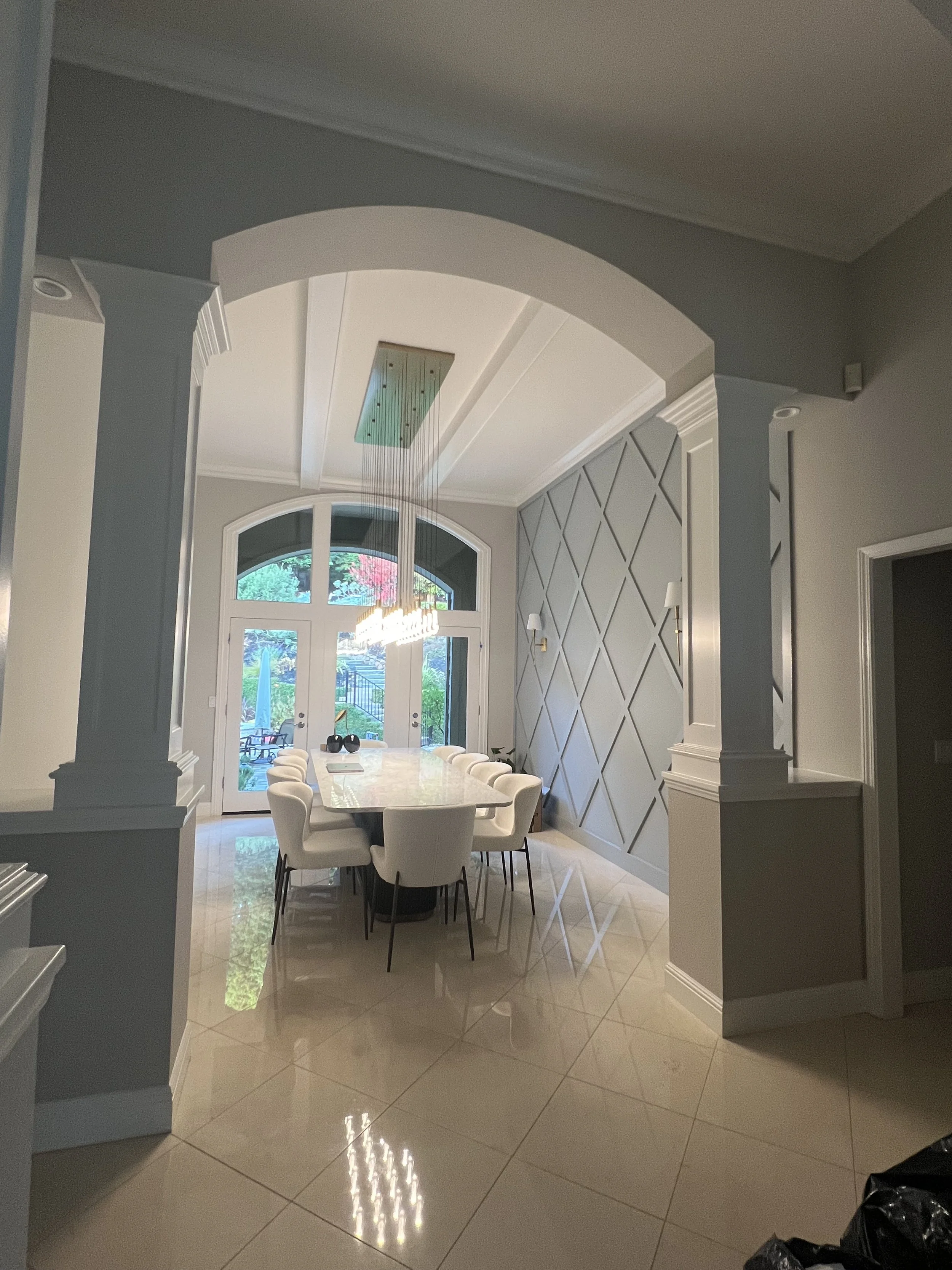 INTERIOR FINISH CARPENTRY
