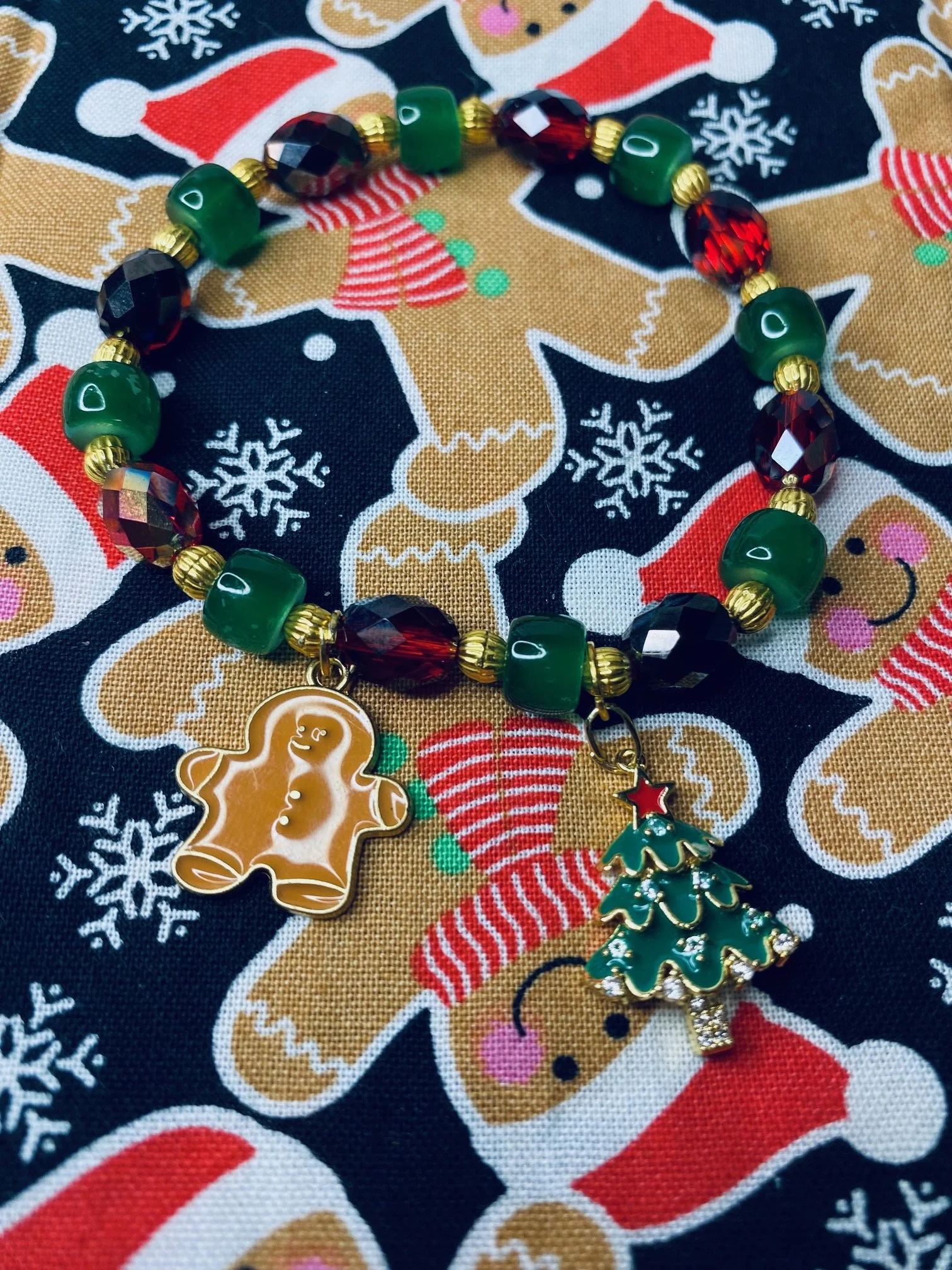 Christmas Glass Bead Bracelet