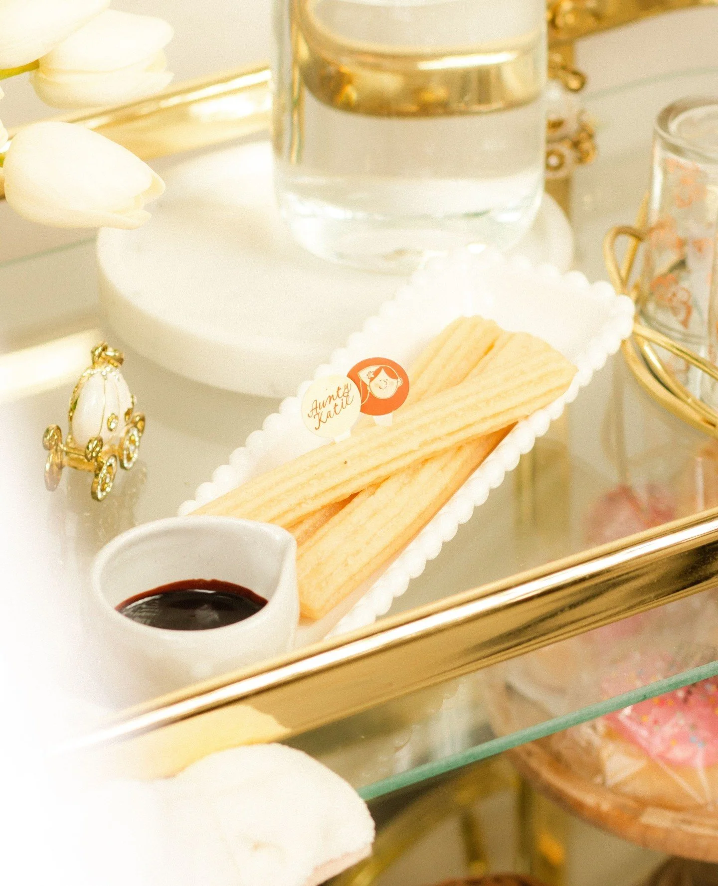 A classic for a reason 🤎 Our Classic Churros are golden, crisp, and perfect for dipping into rich chocolate sauce.⁠
⁠
Takeaway &amp; online bookings, www.auntykatie.com.au/⁠
⁠
Open Tue&ndash;Sun 9:00am&ndash;3:00pm &amp; 5:00pm&ndash;9:00pm.