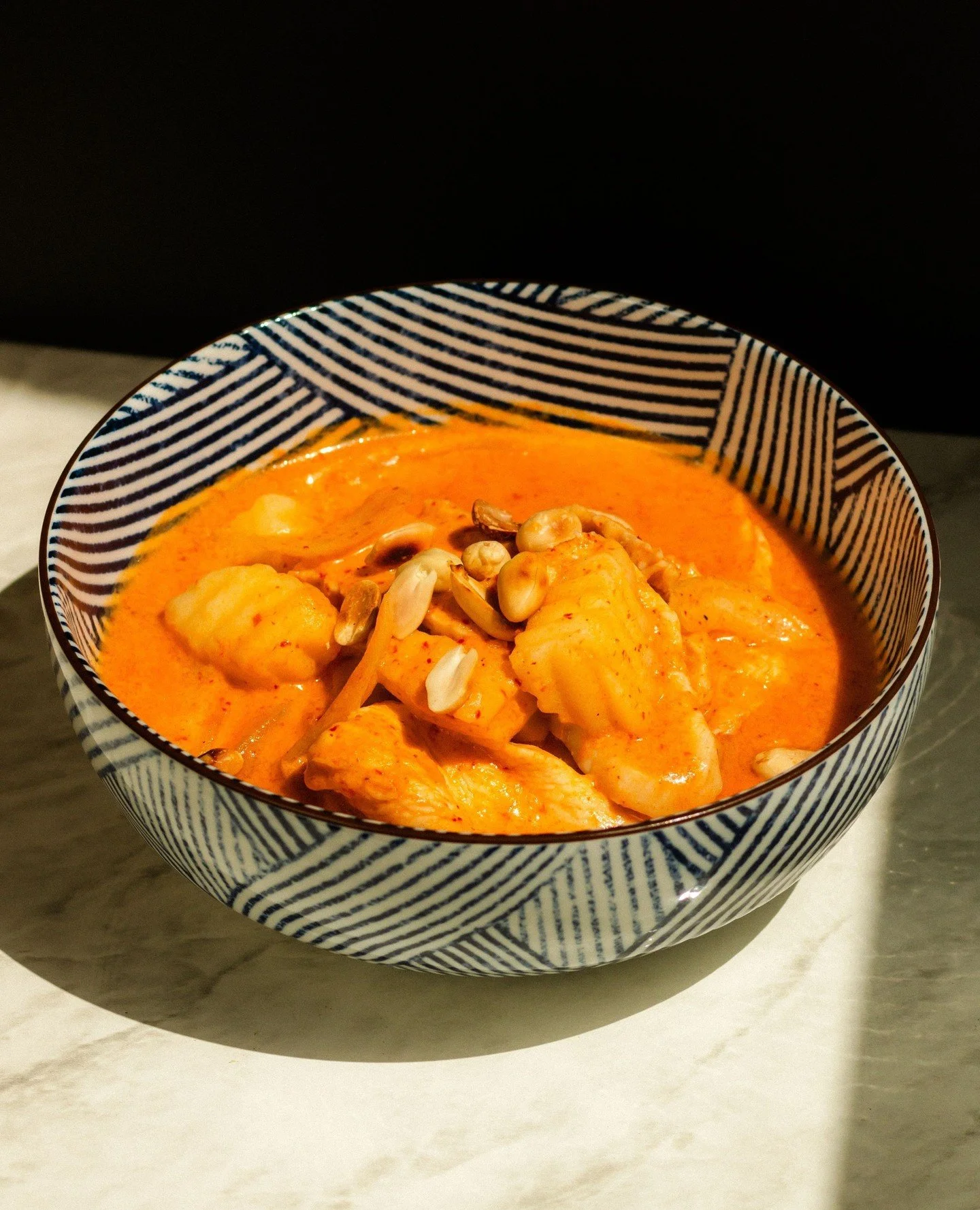 Thai comfort food, Aunty Katie style. Rich, warming Massaman curry that feels like a hug in a bowl 🤎🥘