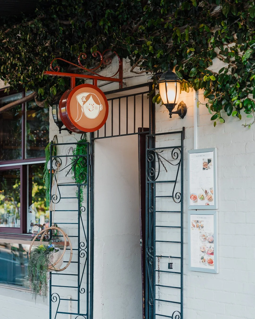 Feeling sad, hungry or both? 👀⁠
Aunty Katie&rsquo;s got warm meals, sweet treats and a cosy table waiting for you.⁠
⁠
Join us at 805 Mair Street, Ballarat. Open Tuesday to Sunday, 10:30 am&ndash;3 pm, 5&ndash;9 pm.