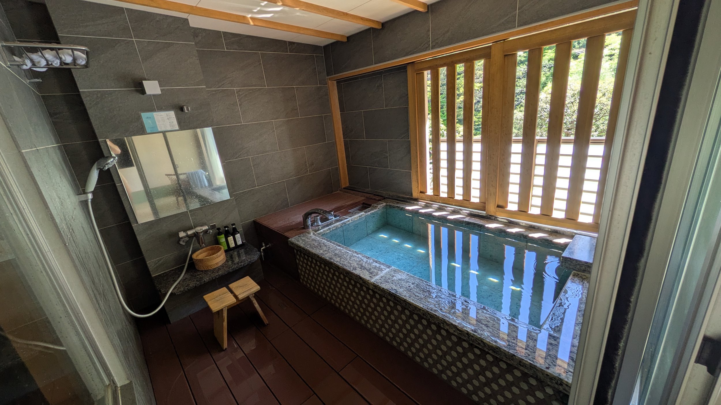 private onsen (not pictured is the GORGEOUS outdoor onsen)