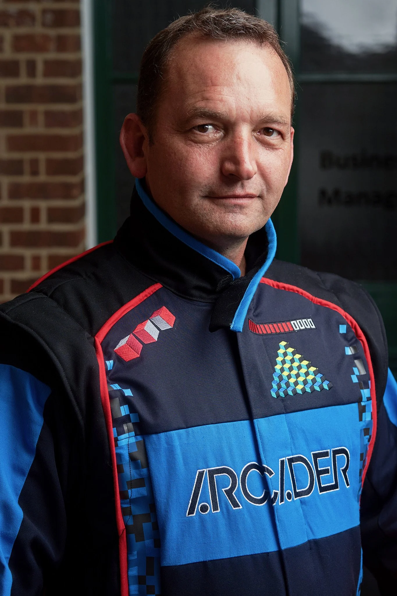 Terry (Cosplay & Props Artist) 