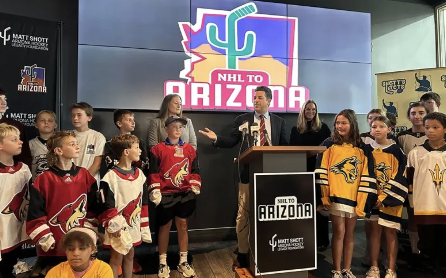 NHL to AZ