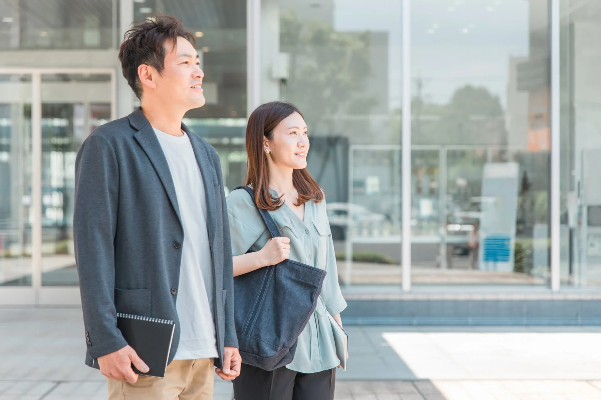 式場見学の服装はどうする？男女別おすすめコーデをプロが伝授