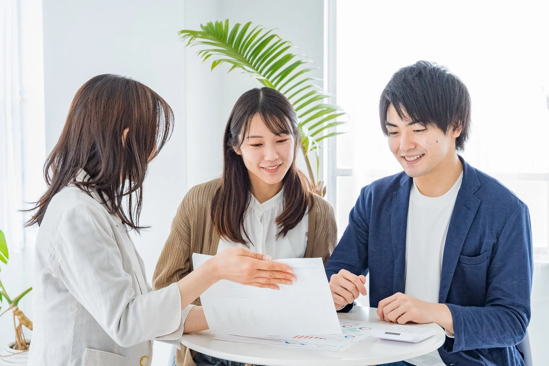 後悔しない結婚式場の探し方！見学のチェックリストと自分に合う会場の選び方