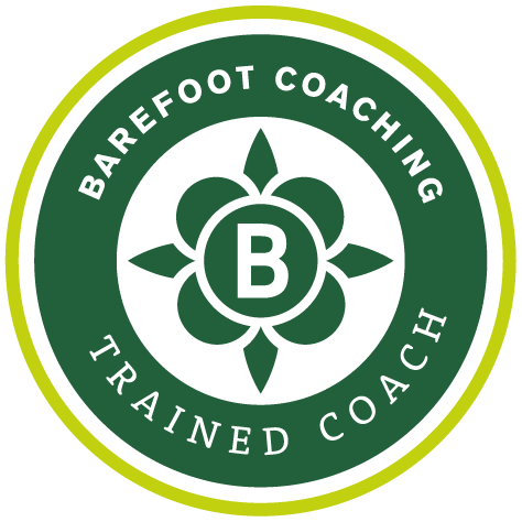 Round logo for certifying This Square Peg is accredited with Barefoot Coaching training.