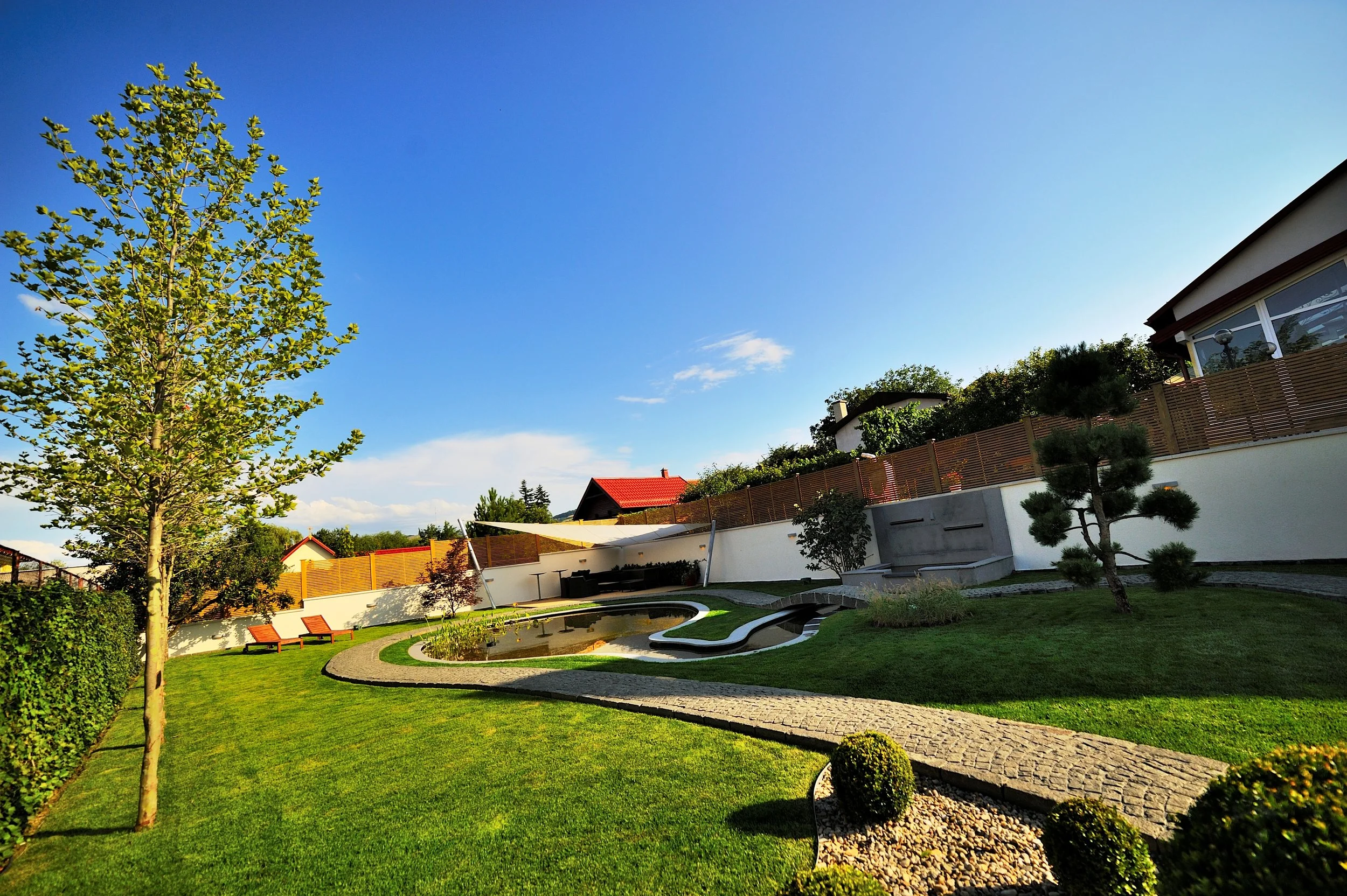 amenajare gradini si spatii verzi.JPG