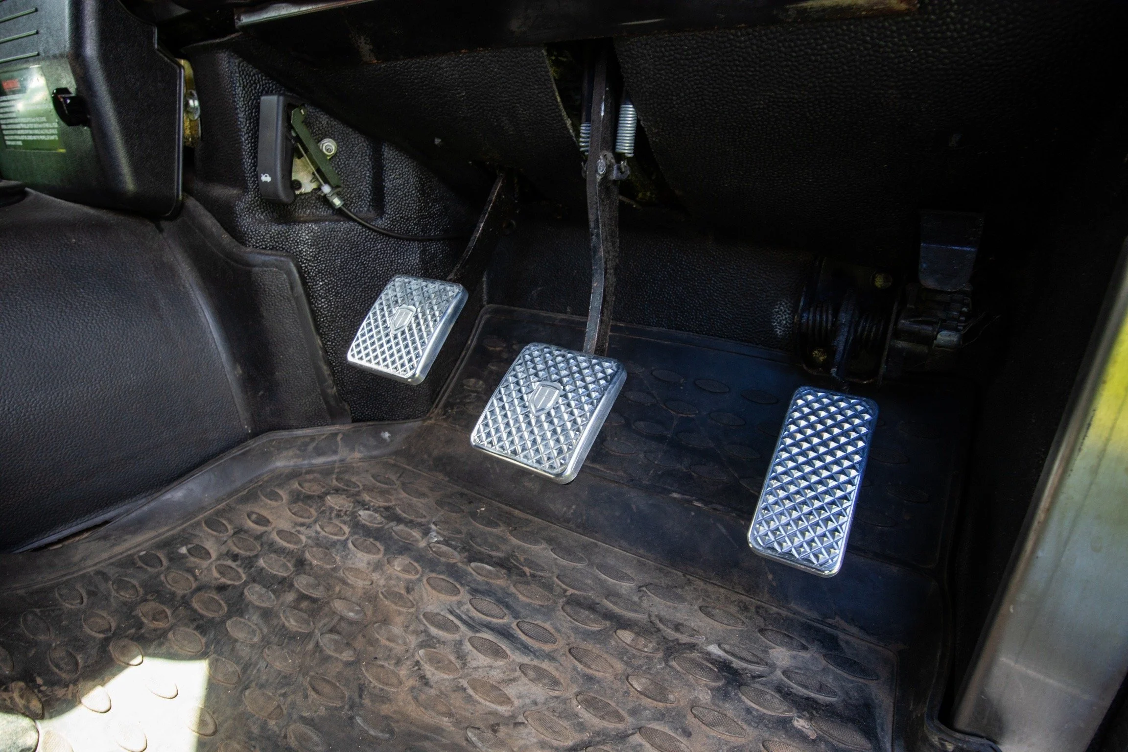 Billet Pedal Set for Land Rover Defender L316