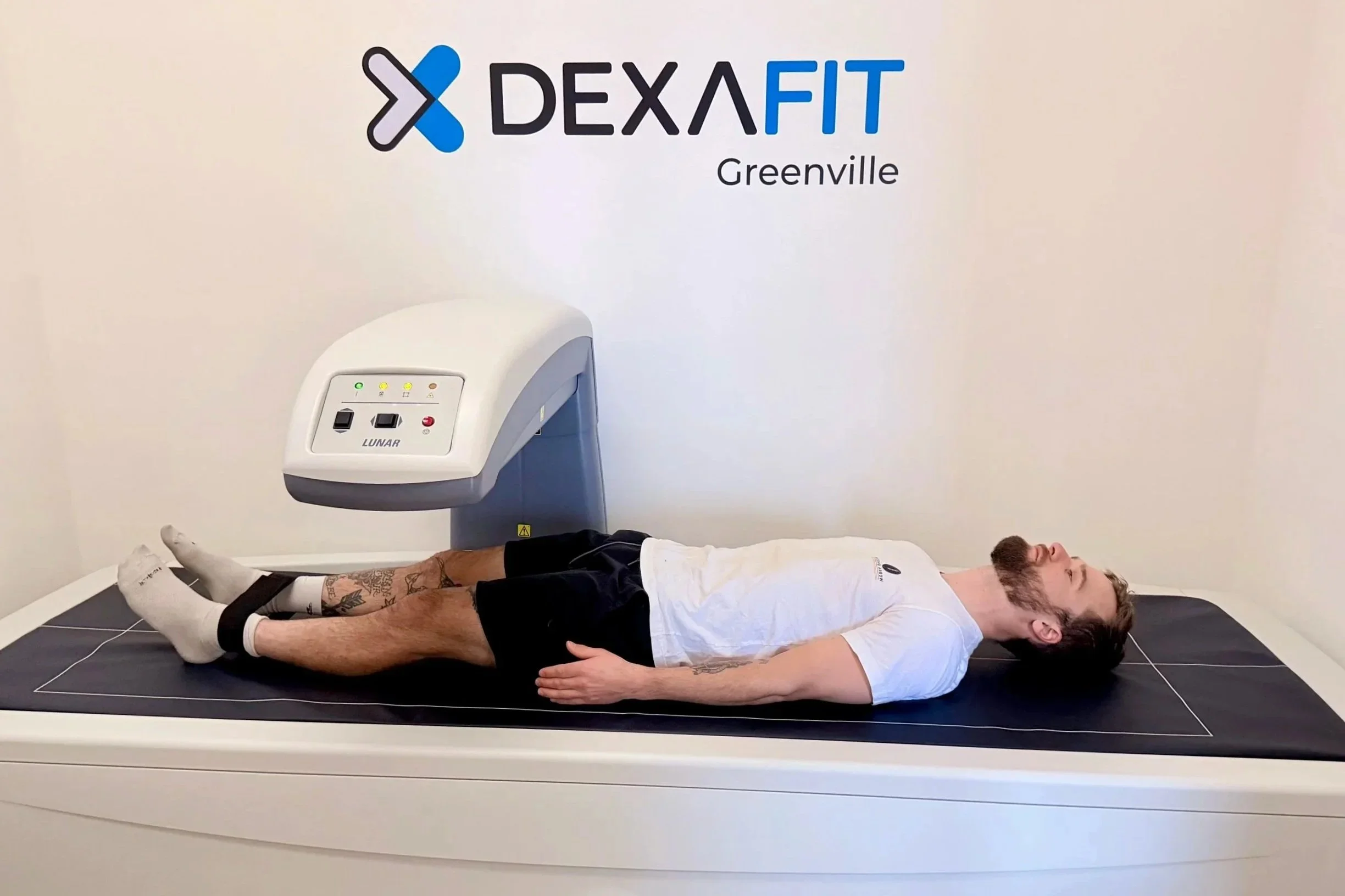 Man during DEXA scan at DexaFit Greenville