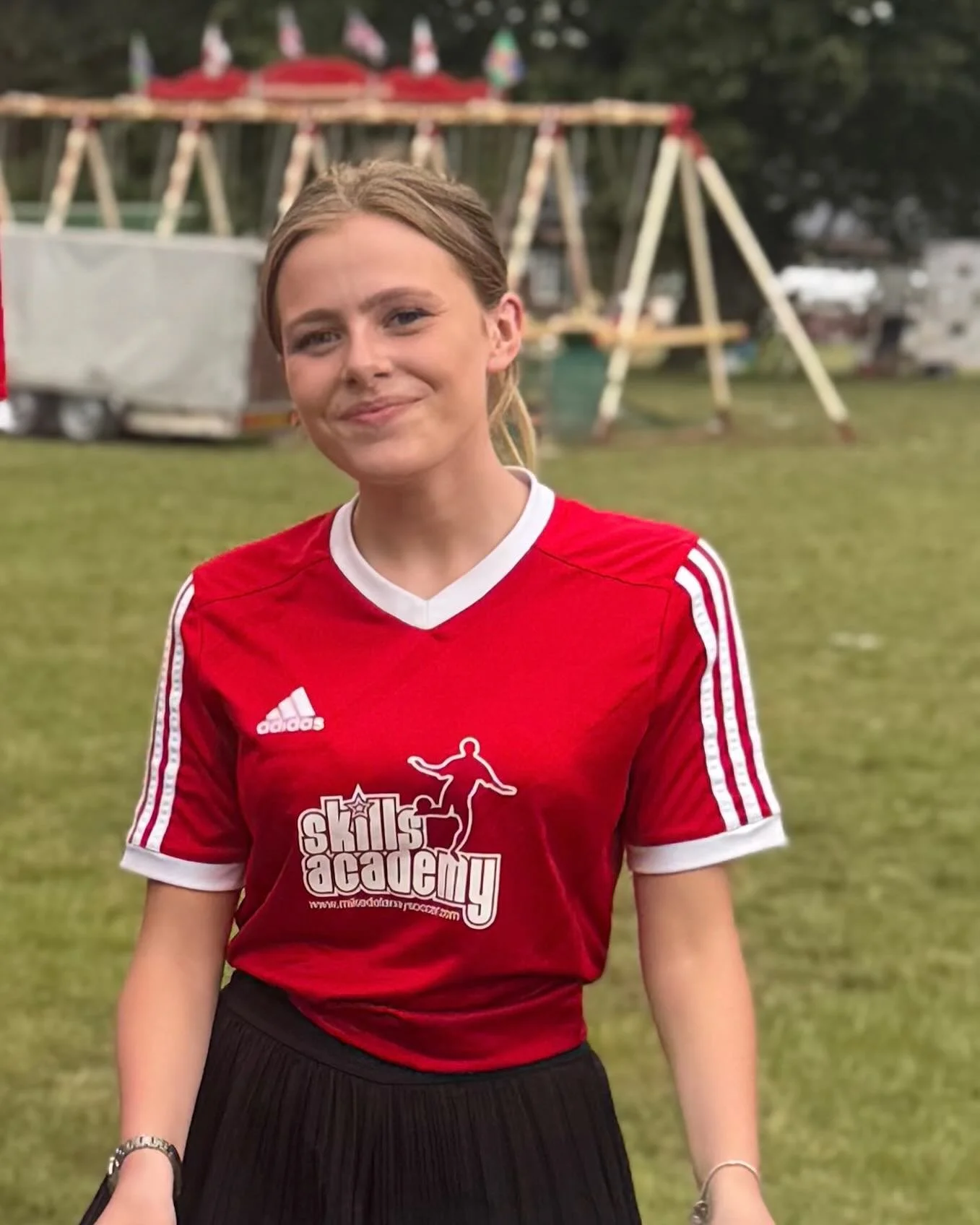 Happy 1️⃣8️⃣TH birthday to Fliss! 🎁 🎂 🥳 

Like many of our coaches, Fliss attended Skills Academy as a child and she now has a role within our team. Her genuine friendly and welcoming nature makes every child feel happy at the start of holiday cam