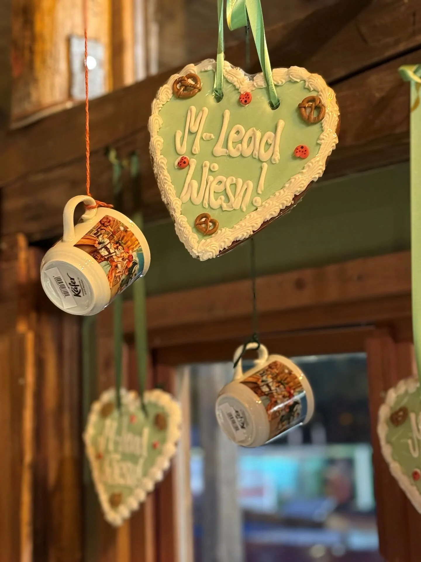 Vorgestern Abend durften wir bei unserer traditionellen M-Lead Wiesn auf dem Oktoberfest wieder viele spannende Pers&ouml;nlichkeiten aus unserem Netzwerk begr&uuml;&szlig;en.

In lebendiger Atmosph&auml;re entstanden inspirierende Gespr&auml;che, ne