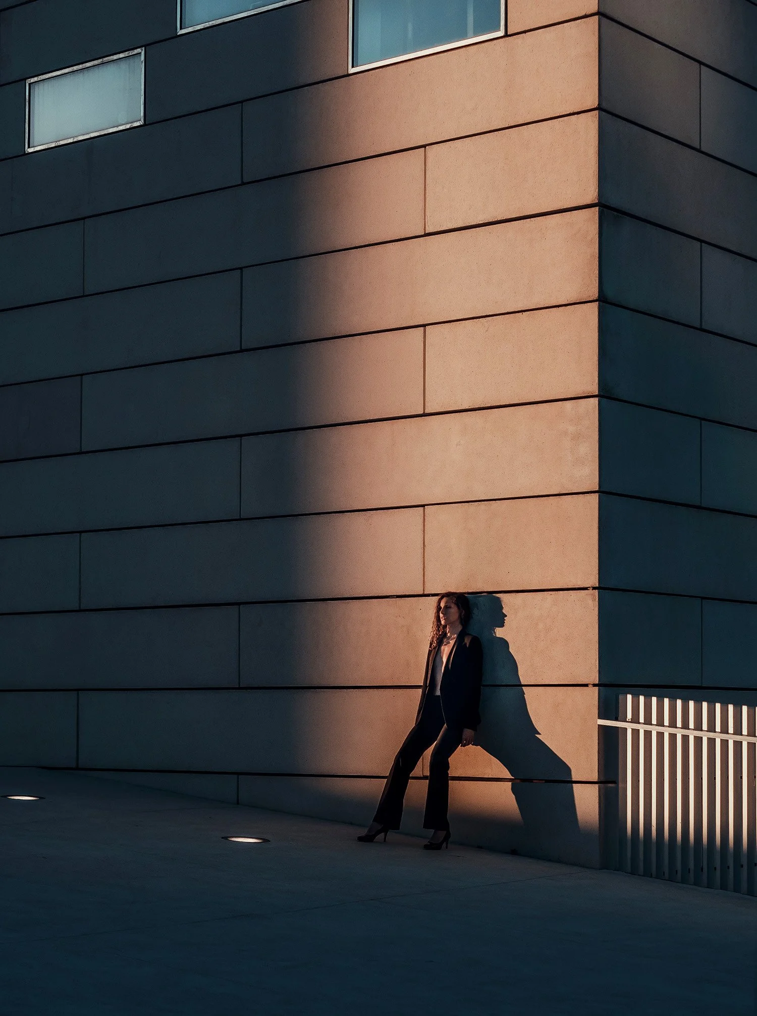 portrait-exterieur-mode-architecture-sunset-salamo-photo.jpg