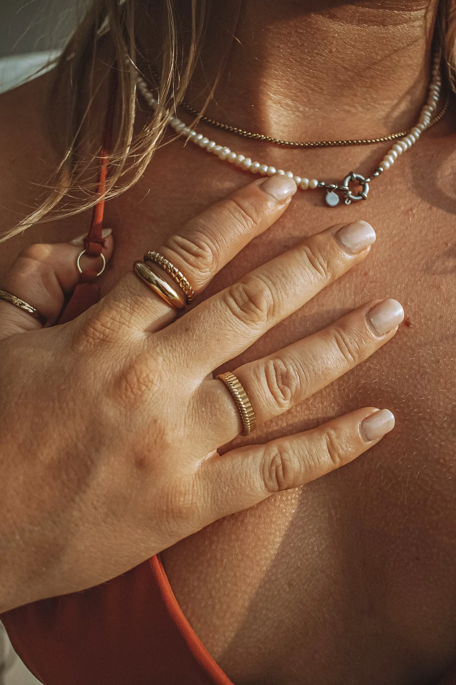 branding-bijoux-main-closeup-details-salamo-photo.jpg
