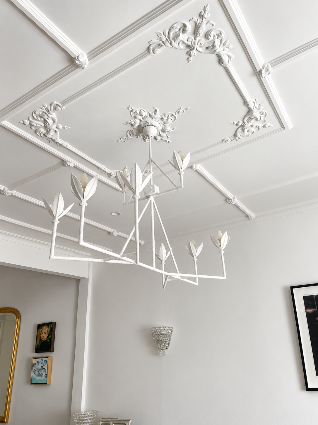 Signature Anna Charlesworth two-tier, eight-lamp pendant lighting