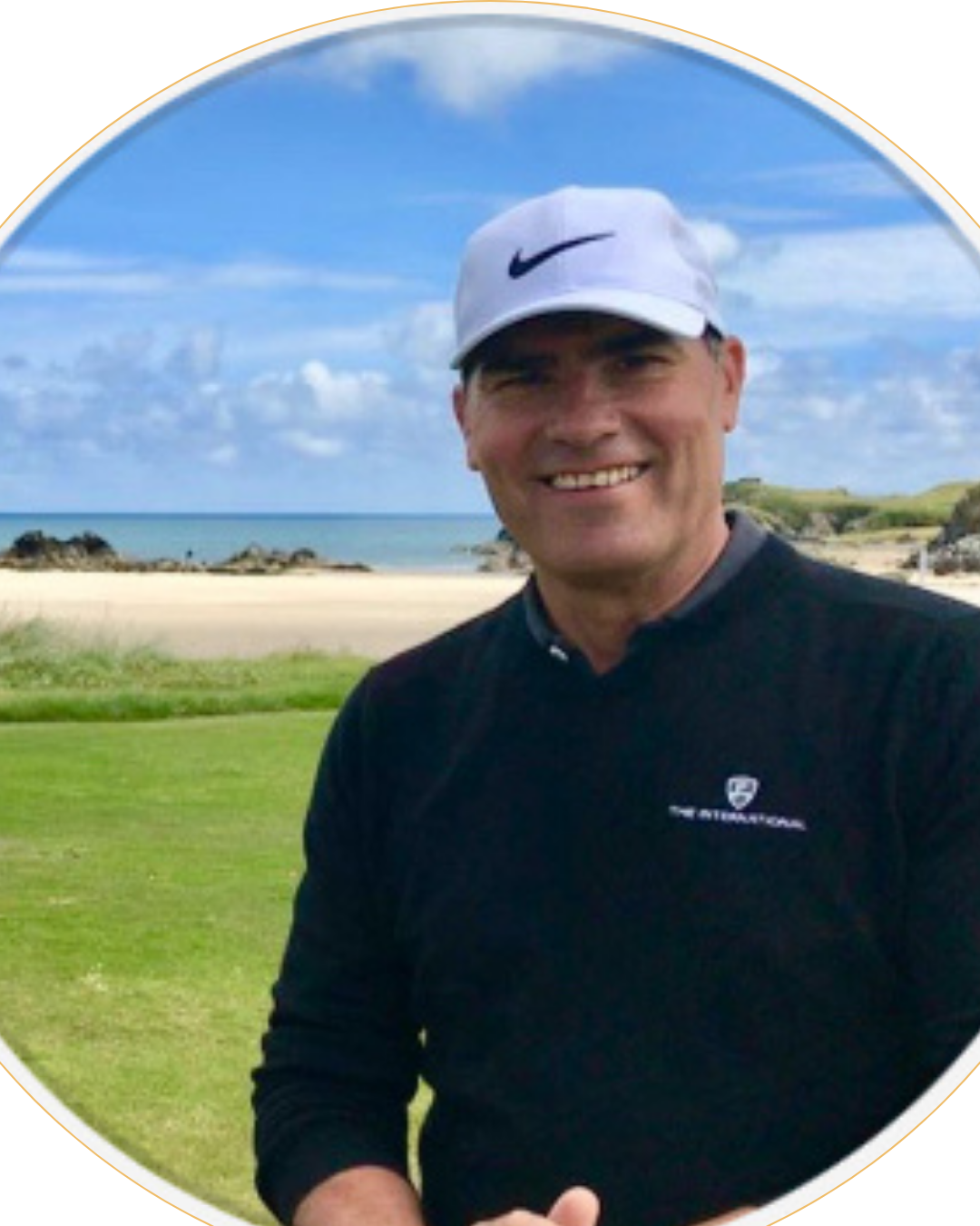 Man deelt positieve ervaring Ibiza retreat YOGADNA yoga en breathwork 