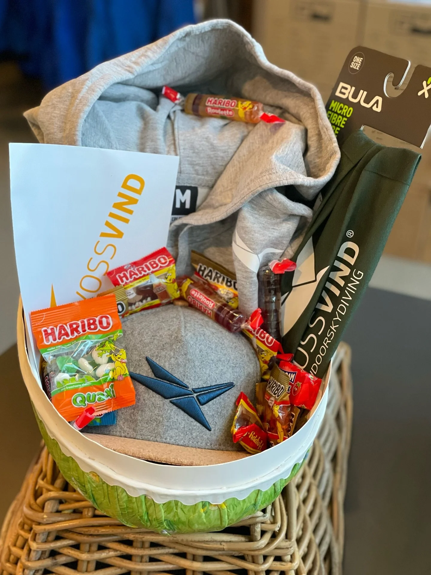 🐣 VINN P&Aring;SKEEGG HOS OSS! 🐣
No har du sjansen til &aring; sikre deg eit skikkeleg digg p&aring;skeegg! 🍫✨
Kj&oslash;p 6 flights eller meir, s&aring; er du automatisk med i trekninga 🎉 Jo meir du fly, jo st&oslash;rre sjanse har du til &aring