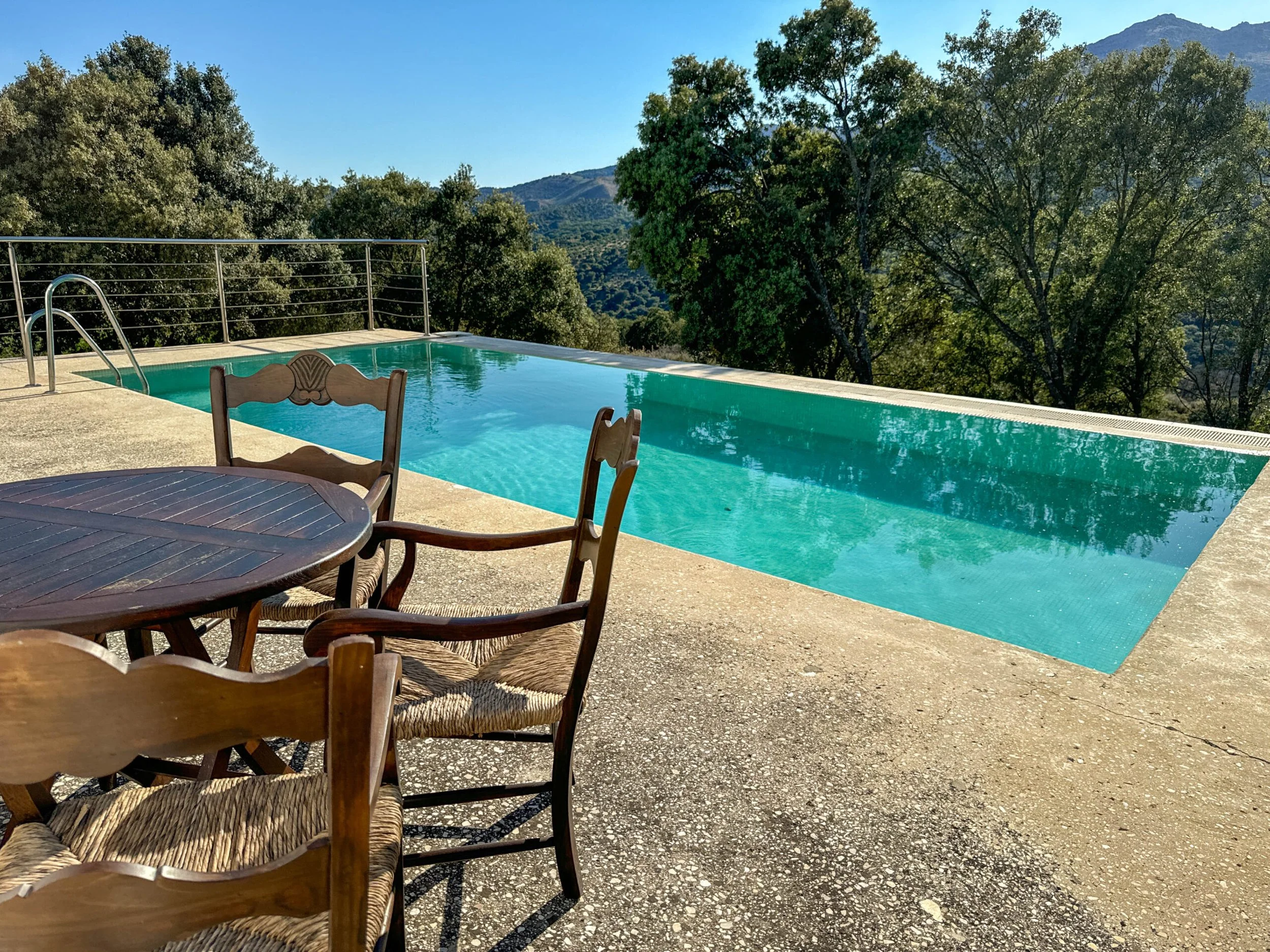 Hacienda-Alfacara-Villa-Zen-Piscina-y-Jardin-3-scaled.jpg