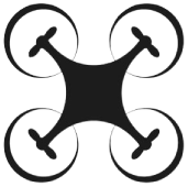 Een zwarte drone met vier propellers op een witte achtergrond.