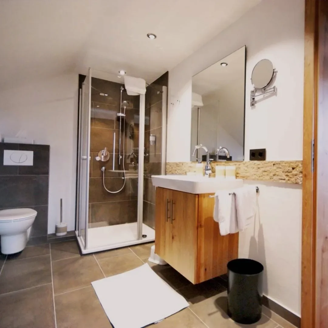 Kolmenhof Zimmer-24.webp