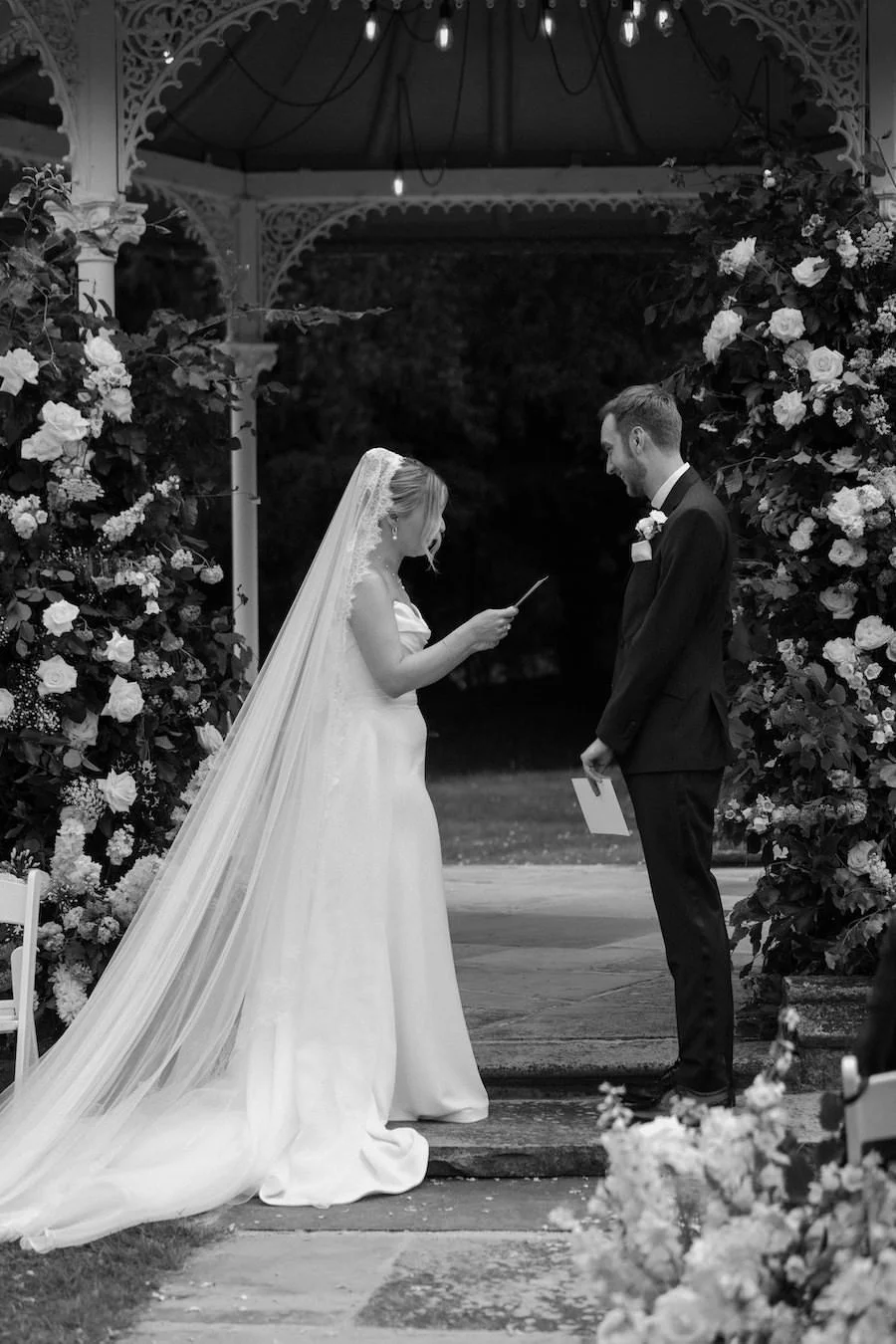 Romantic-Wedding-Flowers-Kate-Rose-Floral-Izzie&Harry-Thicket-Priory-Wedding-Flowers-513.jpg