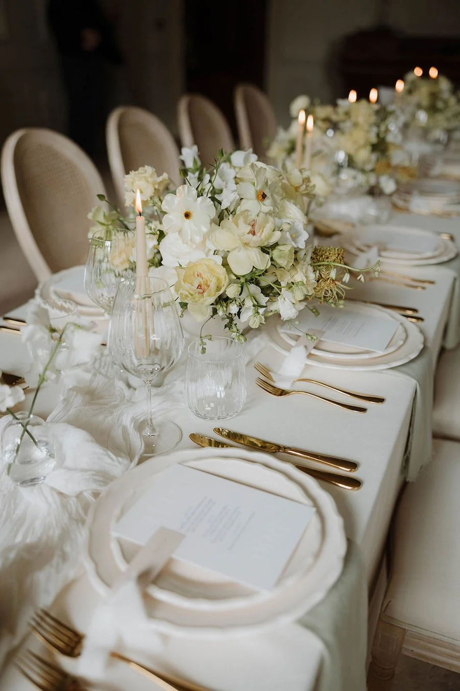 Lemmington-Hall-Editorial-Kate-Rose-Floral-Design-Wedding-Flowers-Kate-Rose-Modern-Floral-Design-5677.jpg