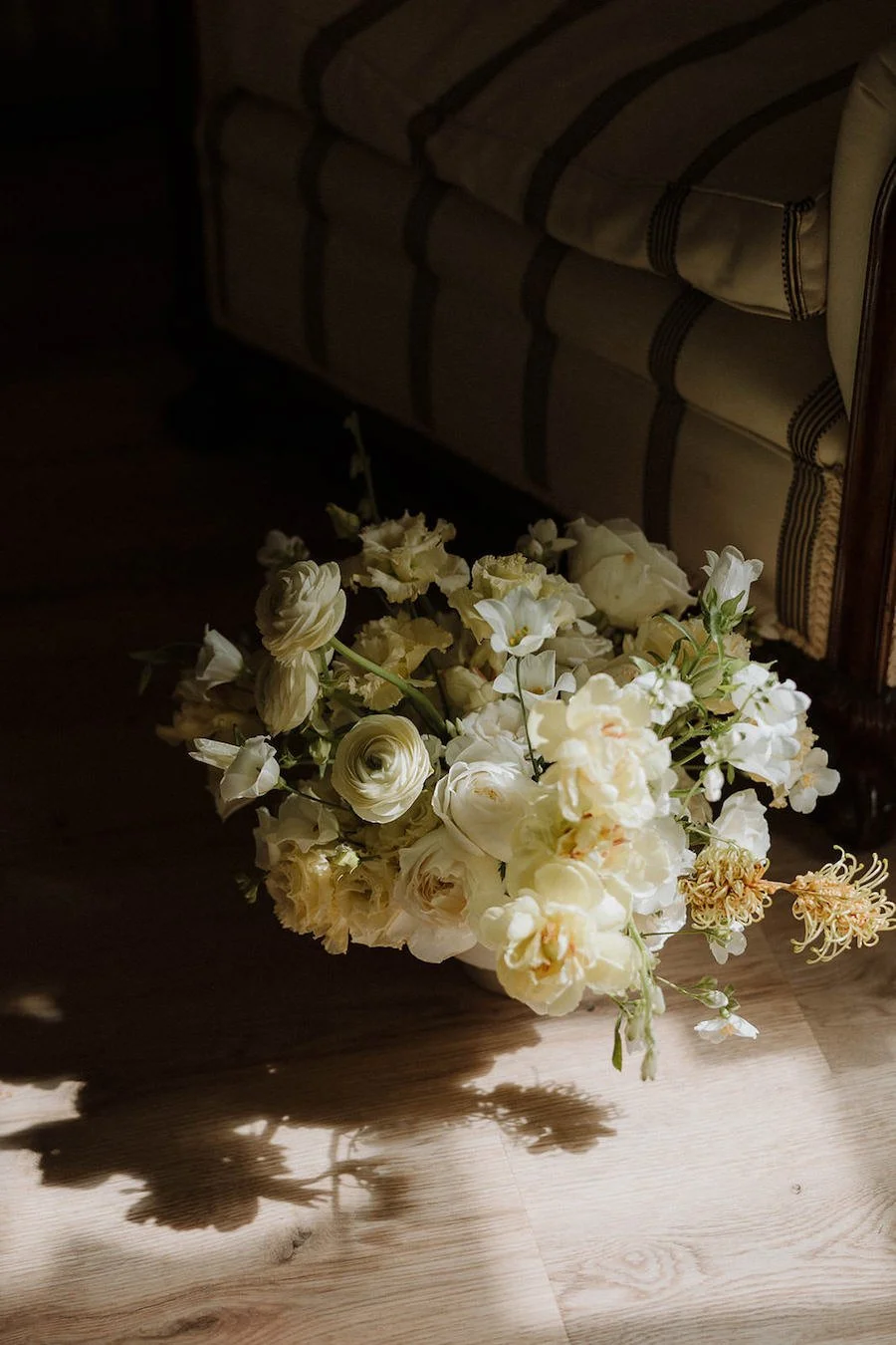 Lemmington-Hall-Editorial-Kate-Rose-Floral-Design-Wedding-Flowers-Kate-Rose-Modern-Floral-Design-3863.jpg