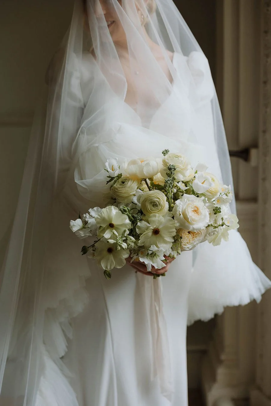 Lemmington-Hall-Editorial-Kate-Rose-Floral-Design-Wedding-Flowers-Kate-Rose-Modern-Floral-Design-4271.jpg