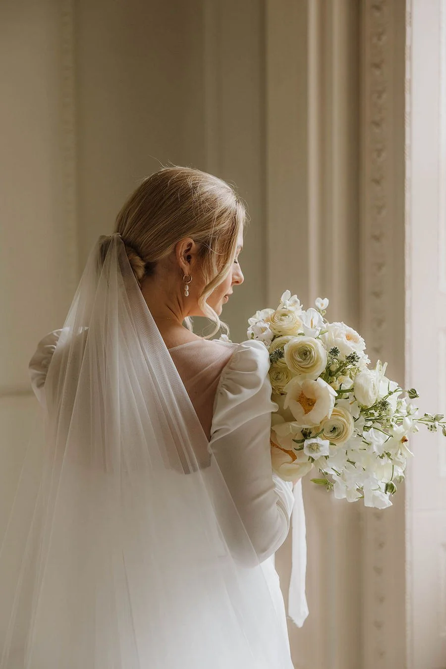 Lemmington-Hall-Editorial-Kate-Rose-Floral-Design-Wedding-Flowers-Kate-Rose-Modern-Floral-Design-4460.jpg