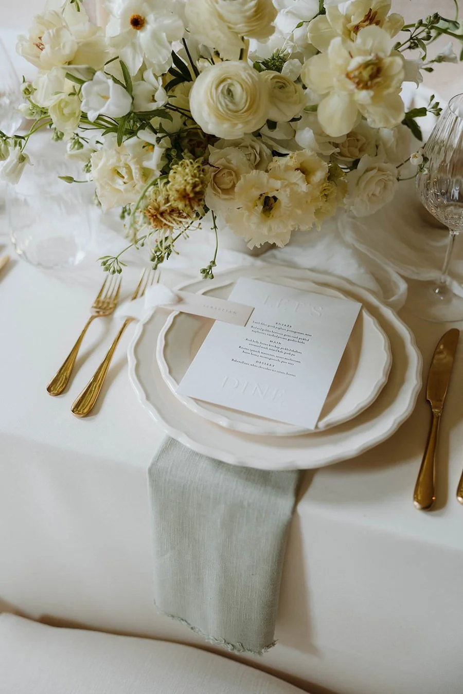 Lemmington-Hall-Editorial-Kate-Rose-Floral-Design-Wedding-Flowers-Kate-Rose-Modern-Floral-Design-4954.jpg