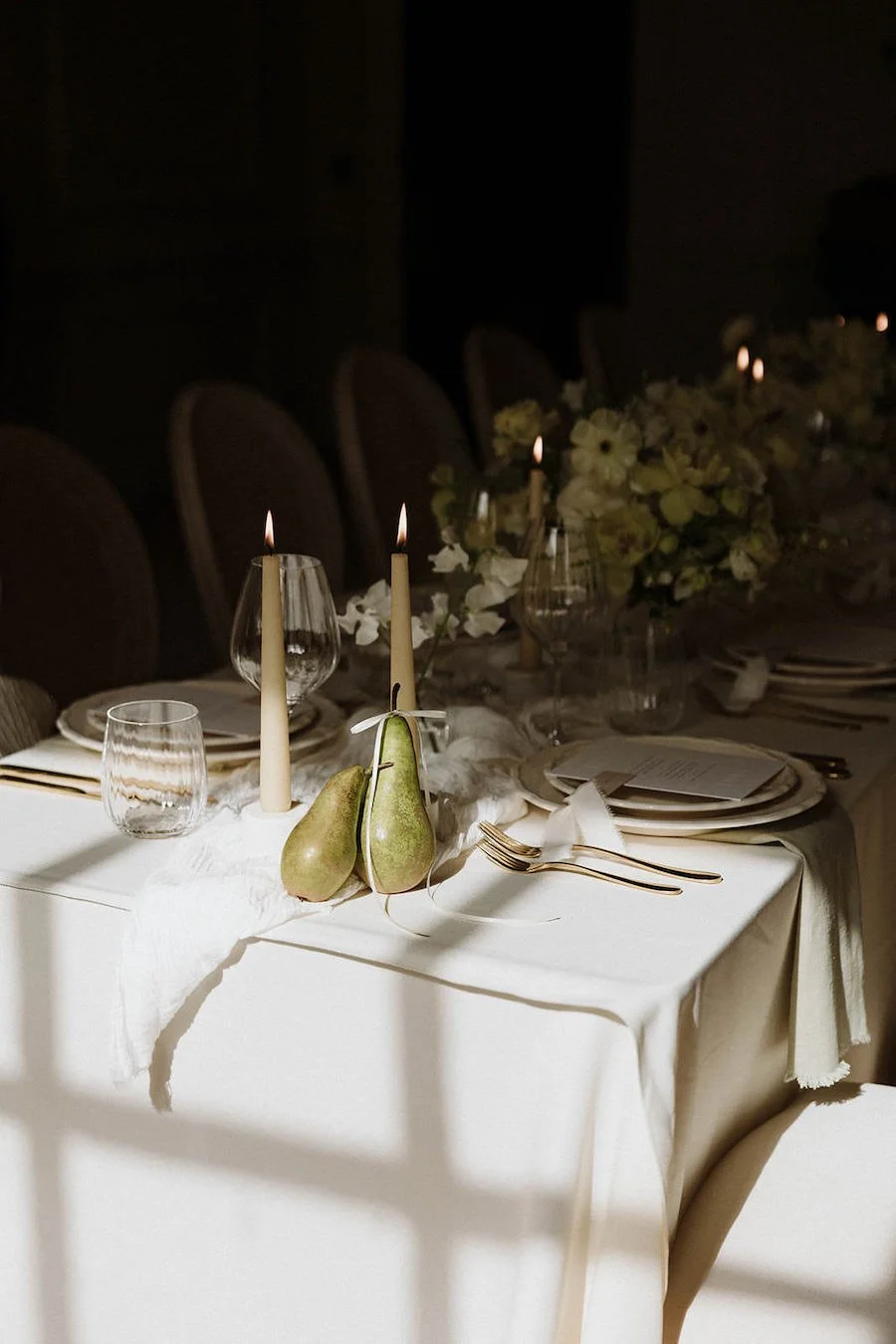 Lemmington-Hall-Editorial-Kate-Rose-Floral-Design-Wedding-Flowers-Kate-Rose-Modern-Floral-Design-5917-2.jpg