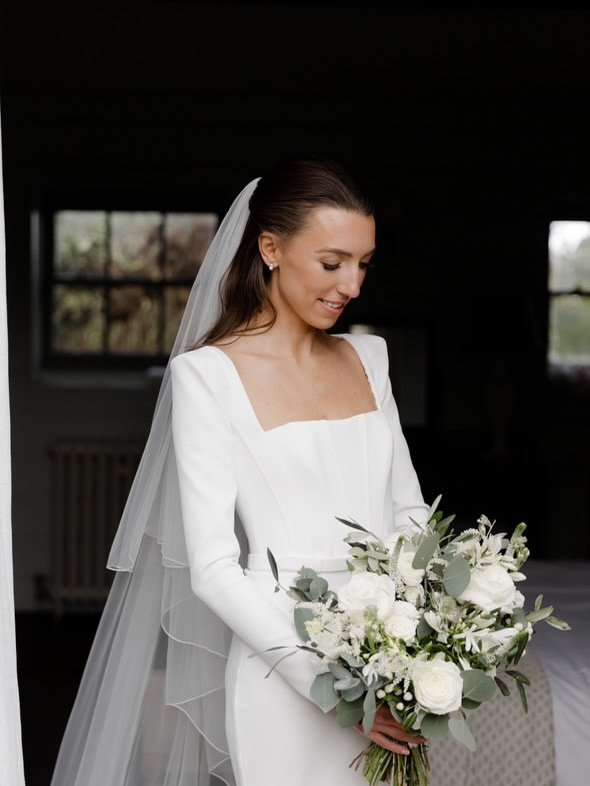 A timeless winter wedding @middletonlodge 

So it&rsquo;s that time of year again, the days are shorter, fires roaring, comfy sets and fluffy socks on, there&rsquo;s something so magical about this time of year. 

India and Adam had the most perfect 