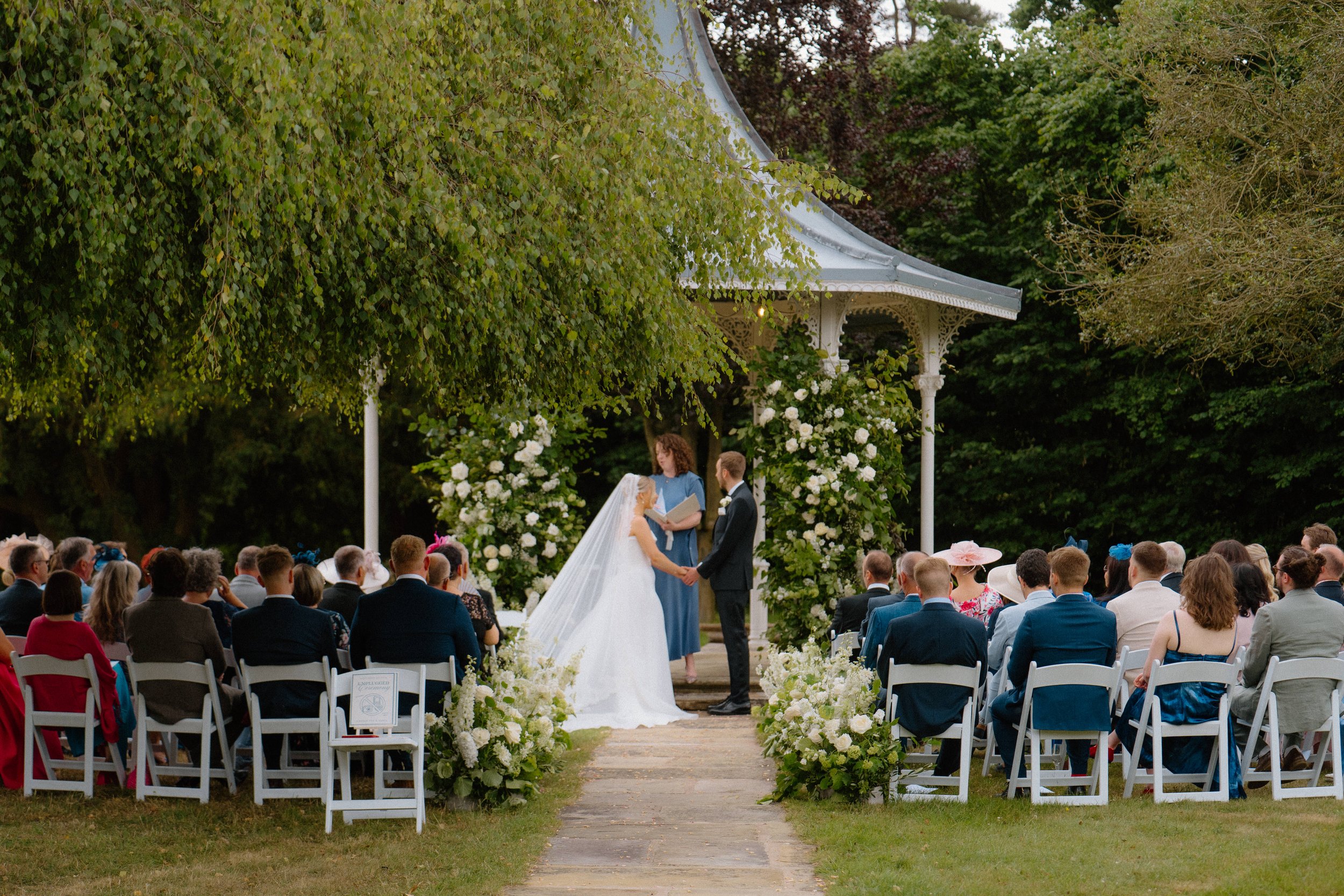 Romantic-Wedding-Flowers-Kate-Rose-Floral-Izzie&Harry-Thicket-Priory-Wedding-Flowers-409.jpg