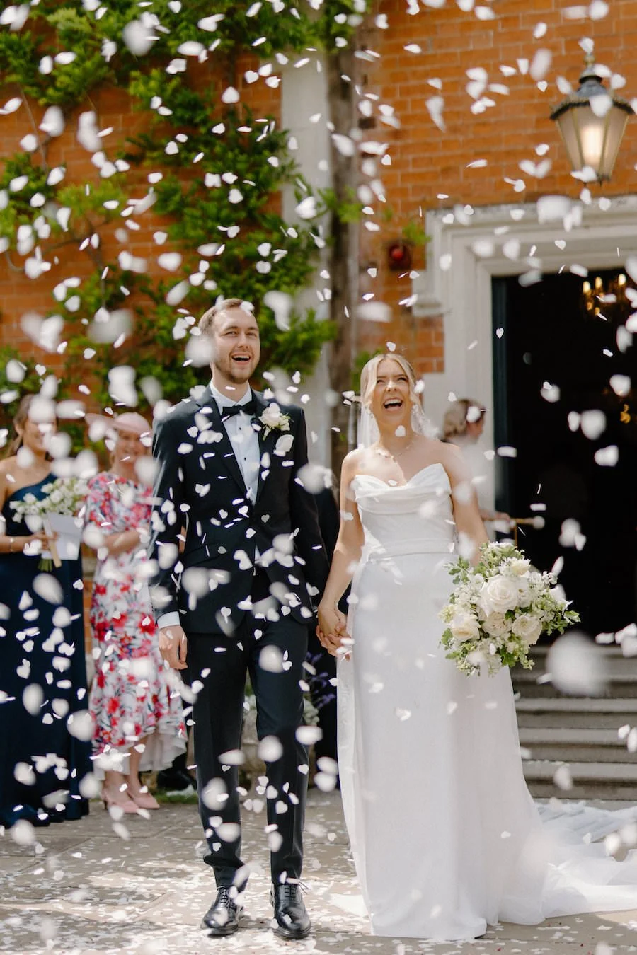 Romantic-Wedding-Flowers-Kate-Rose-Floral-Izzie&Harry-Thicket-Priory-Wedding-Flowers-590.jpg