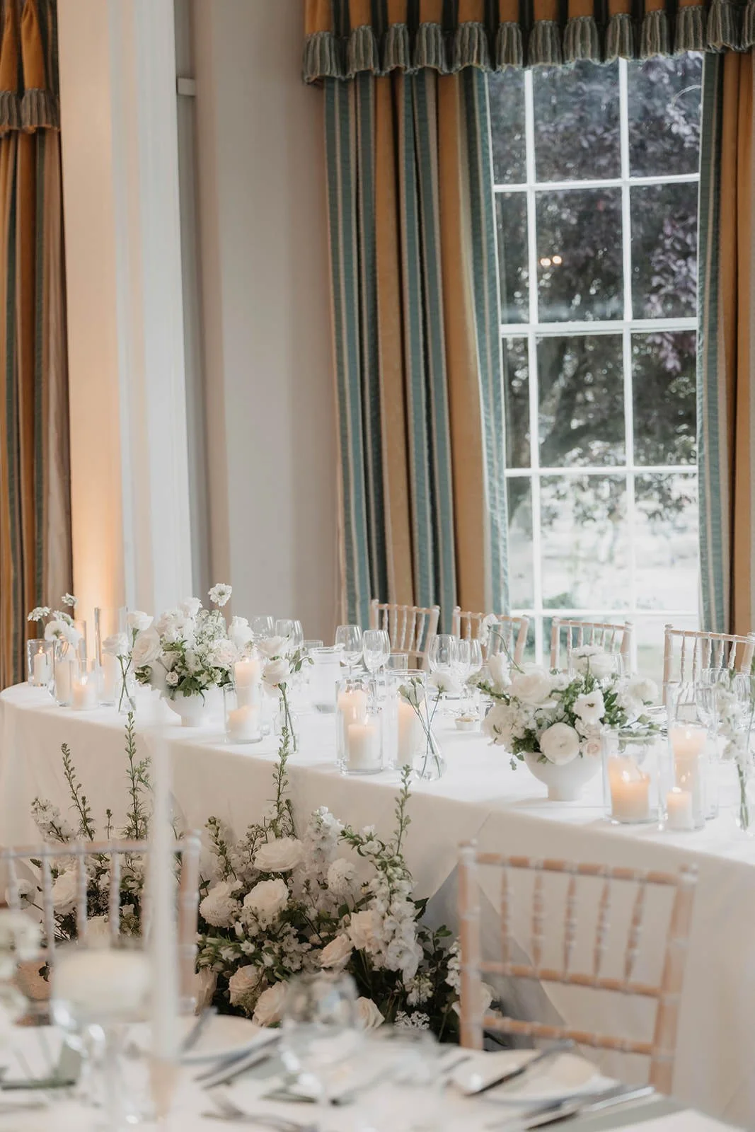 Rudding-Park-Wedding-Flowers-Kate-Rose-Modern-Floral-Design-Charlotte-Nelson-Photography-9038.jpg