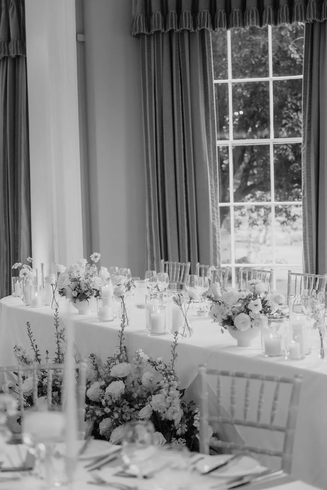 Rudding-Park-Wedding-Flowers-Kate-Rose-Modern-Floral-Design-Charlotte-Nelson-Photography-9038bw.jpg