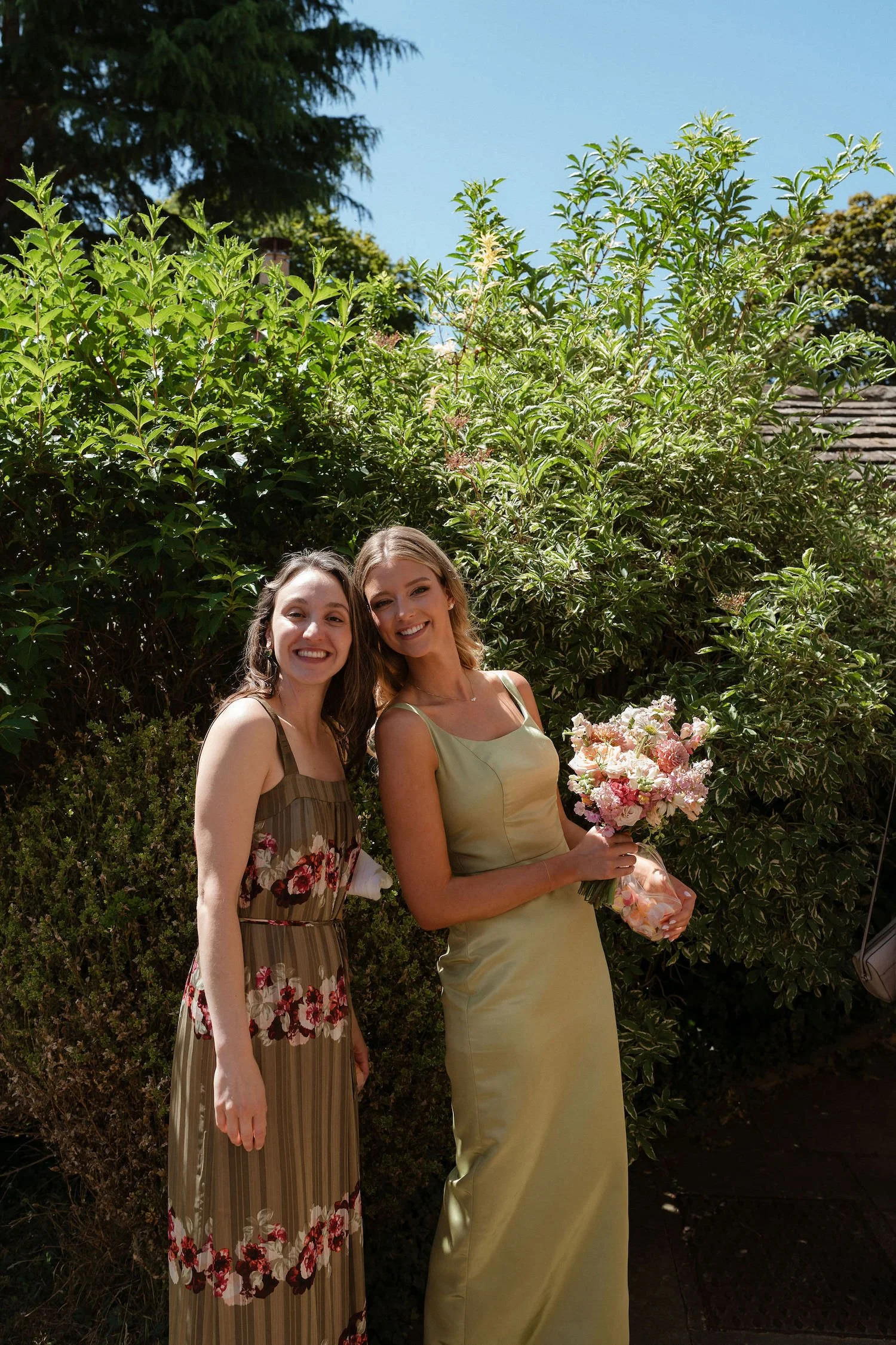 Goldsborough-Hall-Wedding-Flowers-Romantic-Kate-Rose-Wedding-Florist-Charlotte-Nelson-Photography-44.jpg