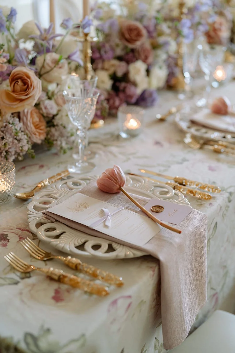 Bridgerton-Wedding-Inspiration-Wedding-Flowers-Kate-Rose-Modern-Floral-Design-Kamila-Nowak-Photography-40.jpg