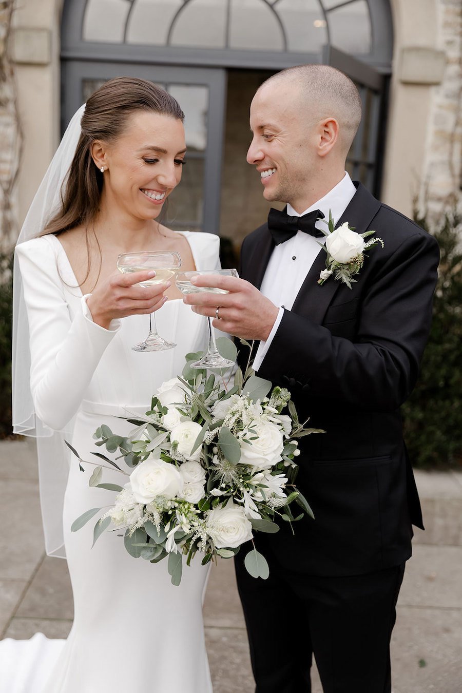 Middleton-Lodge-Wedding-Flowers-Kate-Rose-Modern-Floral-Design-India-Adam-431.jpg