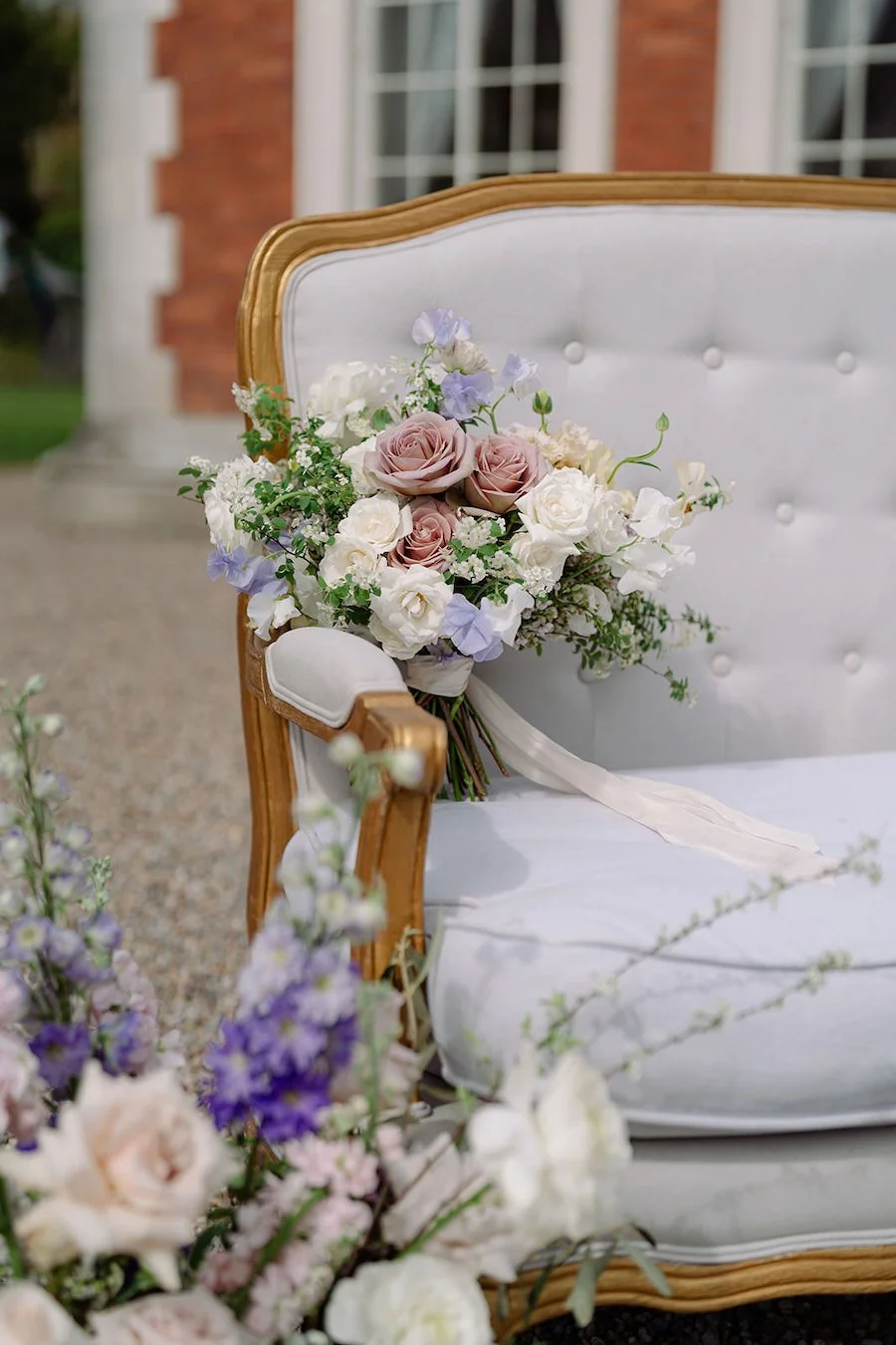 Bridgerton-Wedding-Inspiration-Wedding-Flowers-Kate-Rose-Modern-Floral-Design-Kamila-Nowak-Photography-1.jpg
